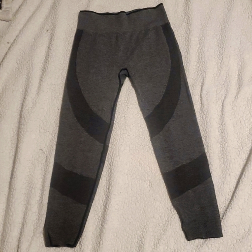 PINK Size Large Black Seamless Yoga Pants